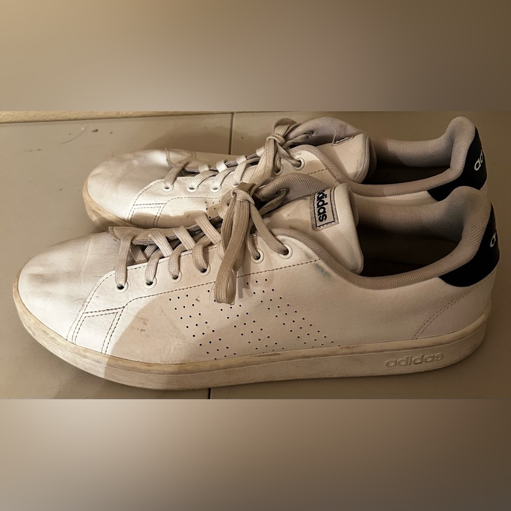 Adidas Men's White W/ Navy Blue Sneakers Size 14 preowned